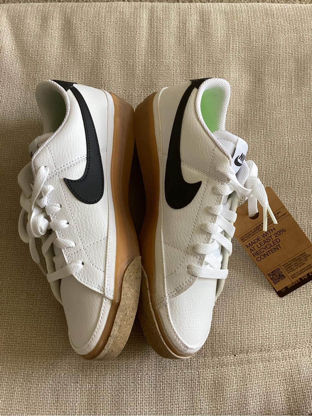 Nike Women's White Sneakers with Black Swoosh and Gum Sole - Picture 2 of 7